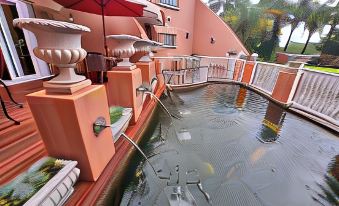 El Gran Chaparral Guest House