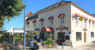 Logis Hôtel du Centre Hôtels à : Padirac