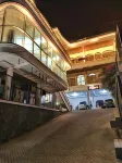 Villa Tiyasa Hotel dekat Dusun Wisata Brau