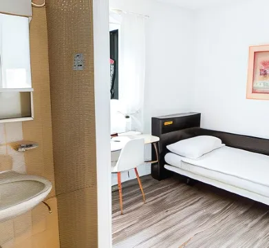 city hostel Geneva sarl