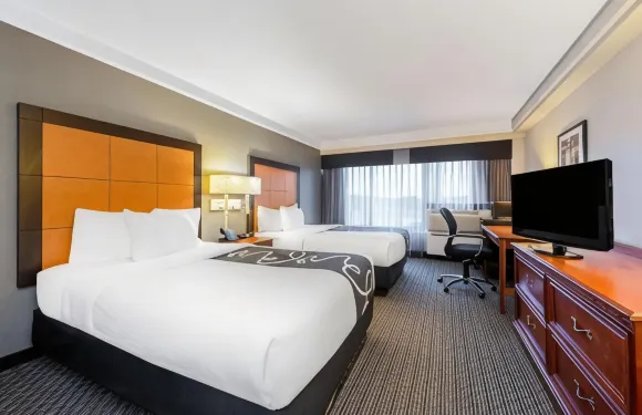 新奧爾良機場拉昆塔温德姆套房酒店