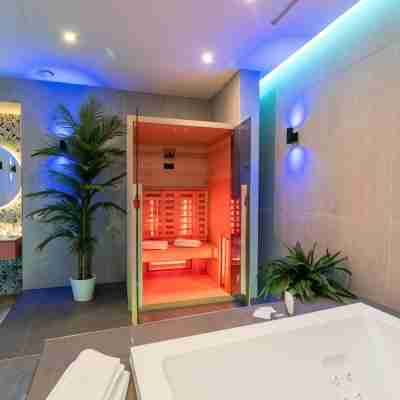 Diamonds Rooms and SPA Fitness & Recreational Facilities