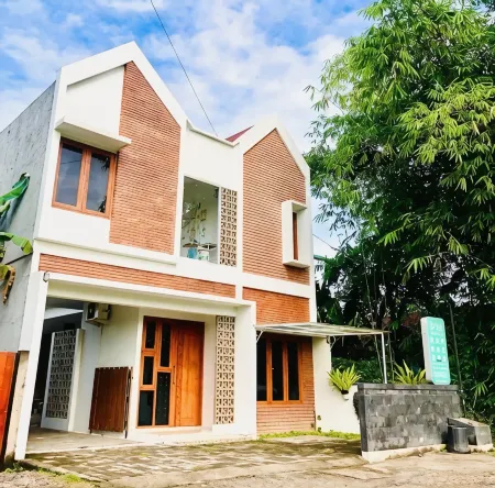 Twin House Jogja Отели в г. Ngemplak