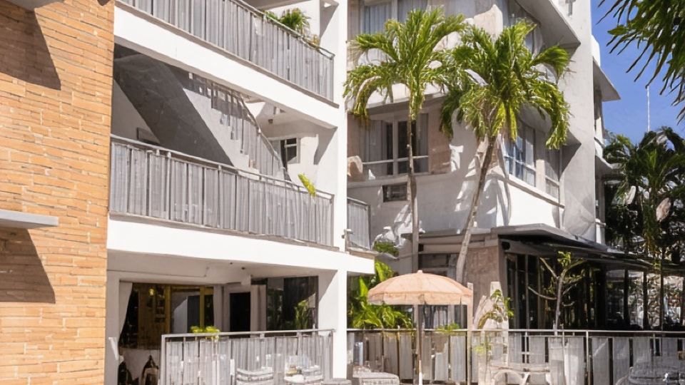 Crest Hotel Suites