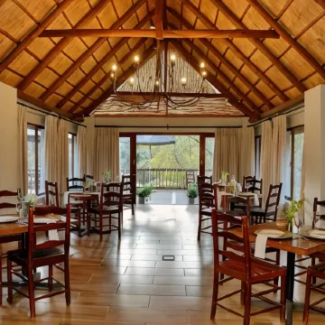 Thanda Manzi Country Hotel