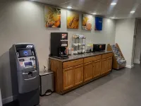Comfort Inn & Suites Syracuse-Carrier Circle - breakfast