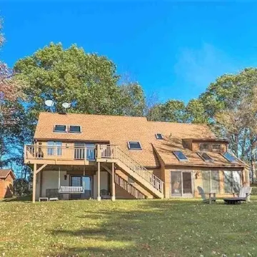 Timber frame home only 5 minutes from Windham Mountain - perfect for 2 families!