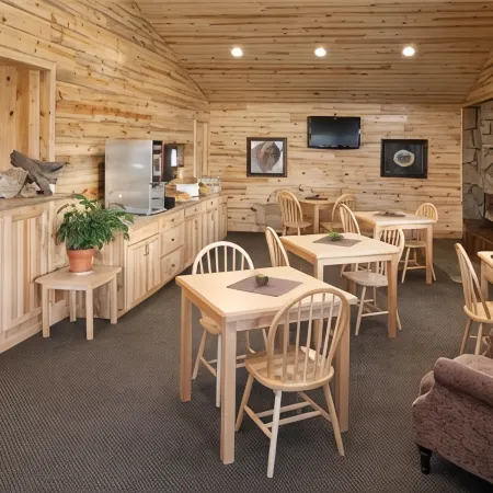 Rock Crest Lodge & Cabins