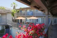 Scripps Inn Hotels in La Jolla