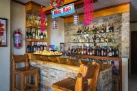 Blue Corals Beach Resort - bar
