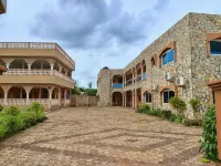 Bois Vert Hôtel Hotels in Abomey