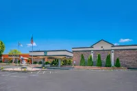 Quality Inn & Suites Hôtels à : Spry