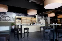 Hotel-Restaurant Thuis! Hotels in Roosendaal
