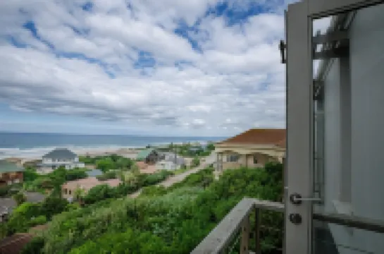 10 ELF Beach House Hotels in Mossel Bay