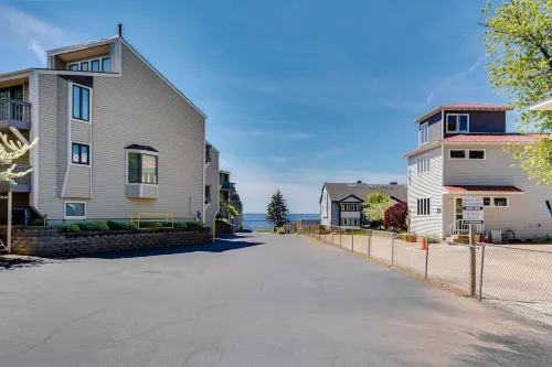 Luxury Home on North Beach-NEW Heated Pool & Hot Tub, Firepit, Game Room & More!