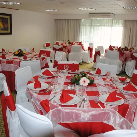 Hotel & Suites PF