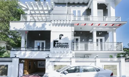 Hotel F Square Отели рядом с достопримечательностью «Чинес Фишинг Нетс»