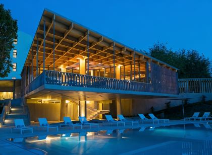 Ozadi Tavira Hotel