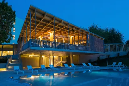 Ozadi Tavira Hotel