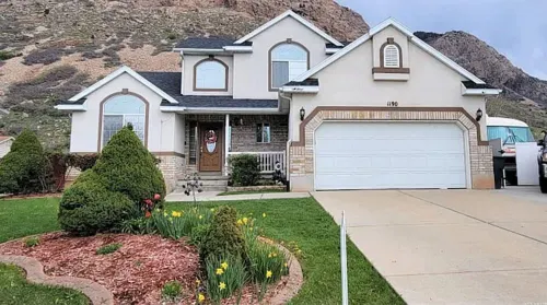 Luxury Mountain Retreat – 5BR Home Near Ski Resorts