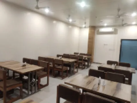 斯里希亞姆國際酒店 比拉斯普酒店