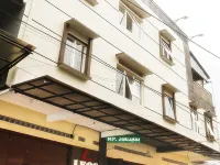 Leos Hotel Hotels in Tomohon