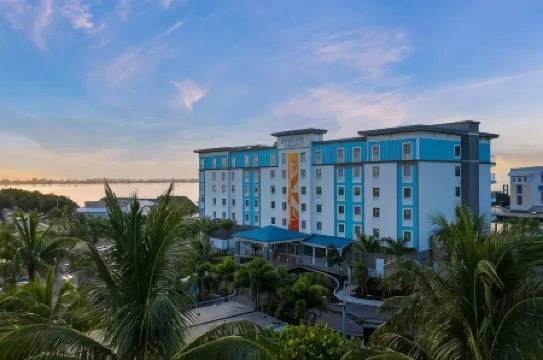 Compass Hotel by Margaritaville Anna Maria Sound