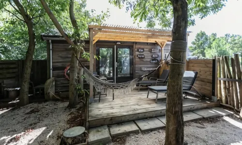 韋斯特杜恩斯特蘭德酒店