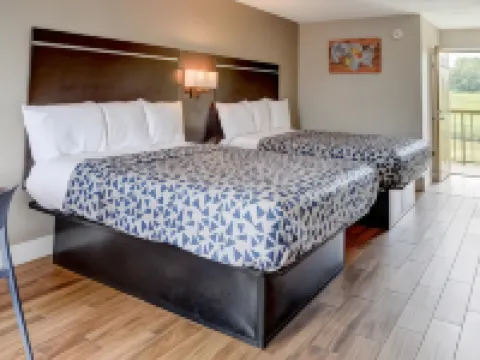 Econo Lodge Sevierville-Pigeon Forge on the River Hotels in Sevierville