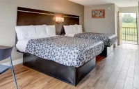 Econo Lodge Sevierville-Pigeon Forge on the River