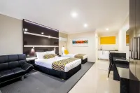 Abbey Motor Inn - parking