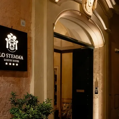 Lo Stemma豪華精品飯店 馬泰拉附近的飯店
