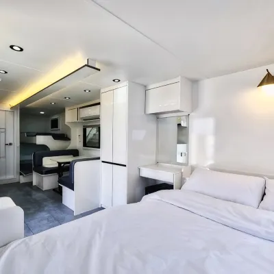 Daebudo (Yeongheungdo) Sipripo Healing Caravan Hotel dekat Pantai Simnipo