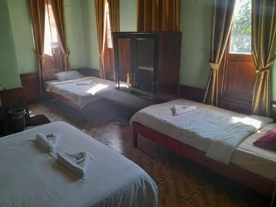 Pukyo Bed and Breakfast Belgian Lao Các khách sạn ở 