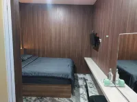 V Quin Hotels in North Semarang