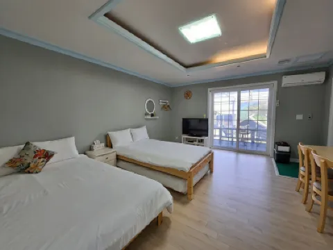 Pyeongchang Neunkotsae Pension โรงแรมใกล้Lee Hyo Seok Literature Forest