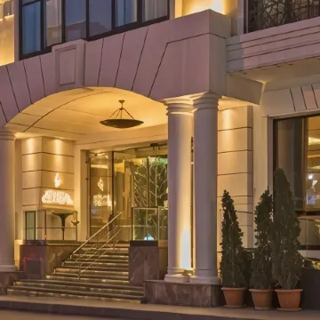 İstanbul Dora Hotel Отели рядом с достопримечательностью «Trump towers»