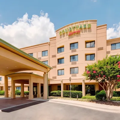 Courtyard Roanoke Airport Hotels in Roanoke