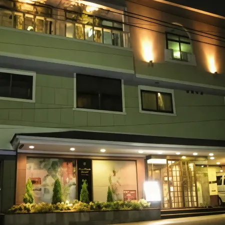 Leo Plaza Hotel
