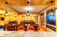 The Golden Retreat Hotel in Pelling - breakfast