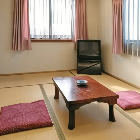 Takaraya