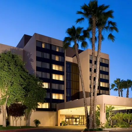 DoubleTree by Hilton Fresno Convention Center