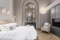 Q71 Timeless Suites