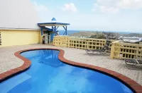 Sunset Gardens Guesthouse فنادق في 