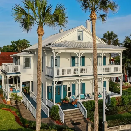 Bayfront Westcott House Bed & Breakfast