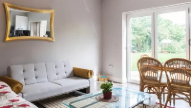 Cyrus house 1 Apartment