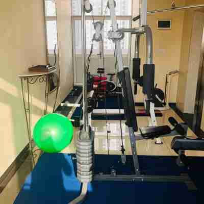 Deluxe 4Br Penthouse by Unique Towers Fitness & Recreational Facilities