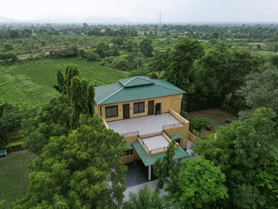 The Cabana 5BHK Luxury Villa โรงแรมใน