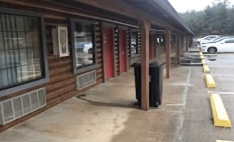 Capital O American Inn Motel Camden Al - Hizvo