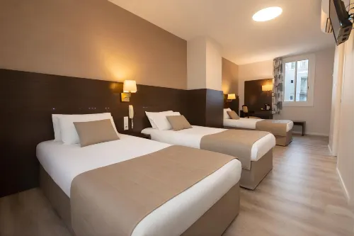 Hôtel Croix des Bretons - Lourdes Pyrénées
